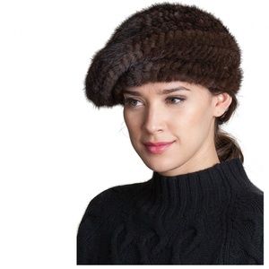 Overland Sheepskin Co 100% Danish Mink Fur Beret